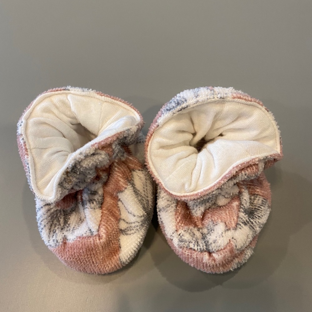 Milkbarn Organic Bath Booties